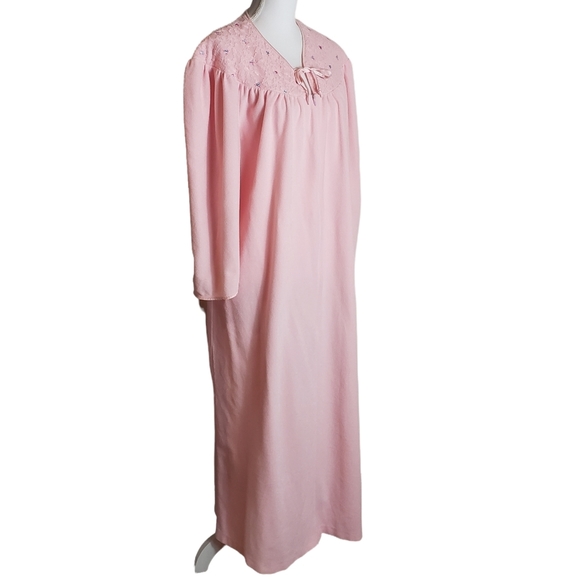Vintage Vanity Fair Pink Fleece Robe Sz Medium ? Floral Lace Bell Sleeve Zip Up - Picture 3 of 15